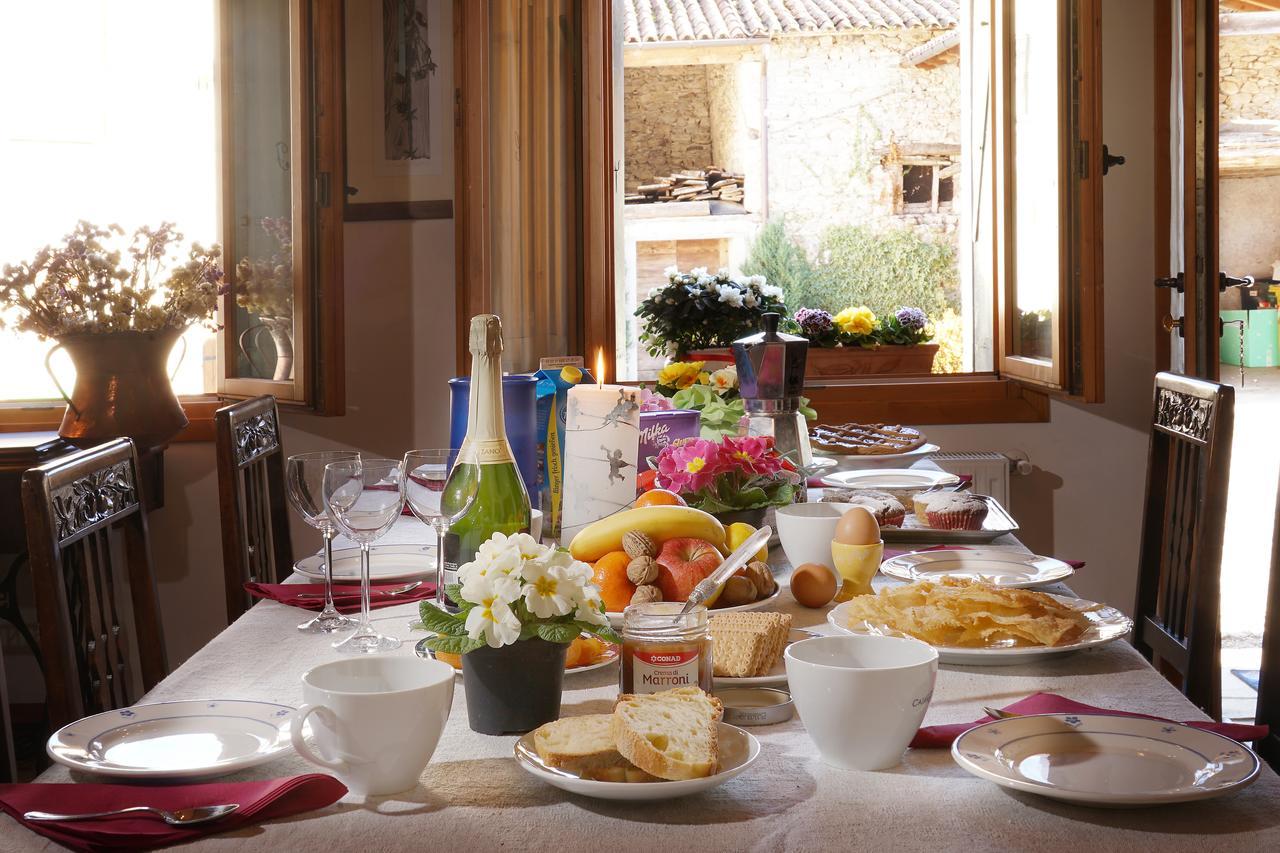 Bed and Breakfast Casa Fiorina Miane Esterno foto